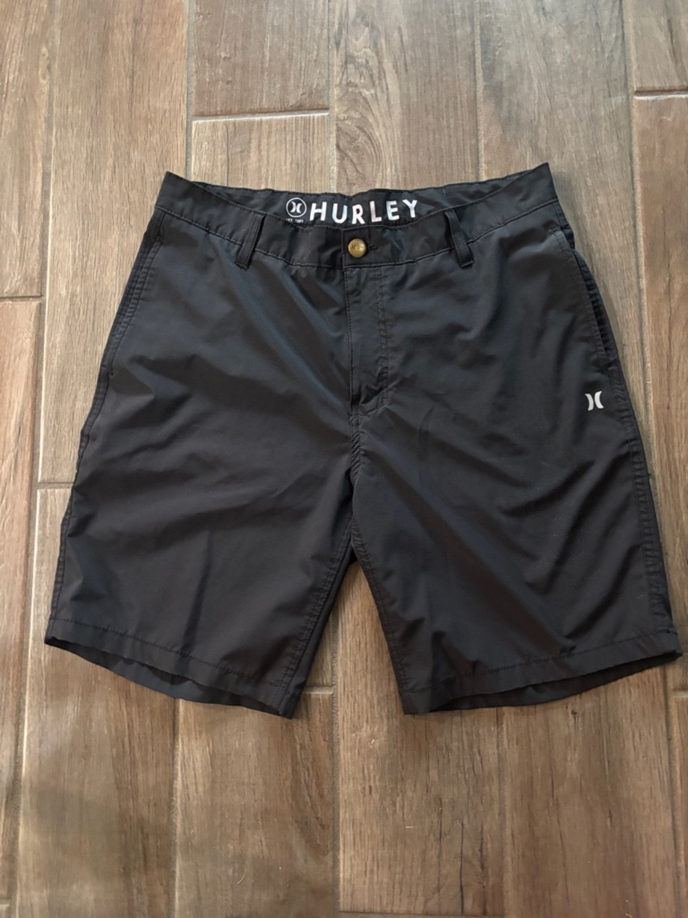 Hurley Black Hybrids